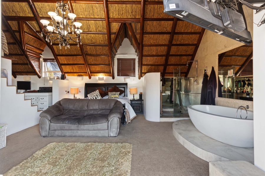 4 Bedroom Property for Sale in Goedehoop Western Cape